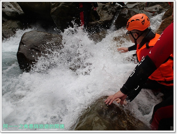 慕谷慕魚：花蓮慕谷慕魚溯溪 狂人出動 游泳/攀岩一次包