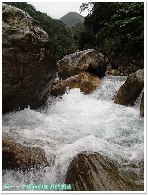 慕谷慕魚：花蓮慕谷慕魚溯溪 狂人出動 游泳/攀岩一次包