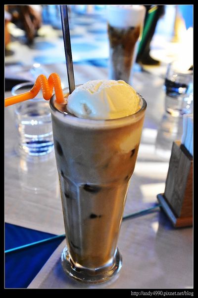 20160110龍潭白圍牆地中海景觀咖啡9