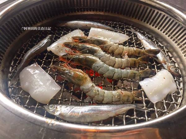 新橋燒肉屋(府後店):【新竹東區】新橋燒肉屋與其他燒烤店比就是有種不同凡響的魅力