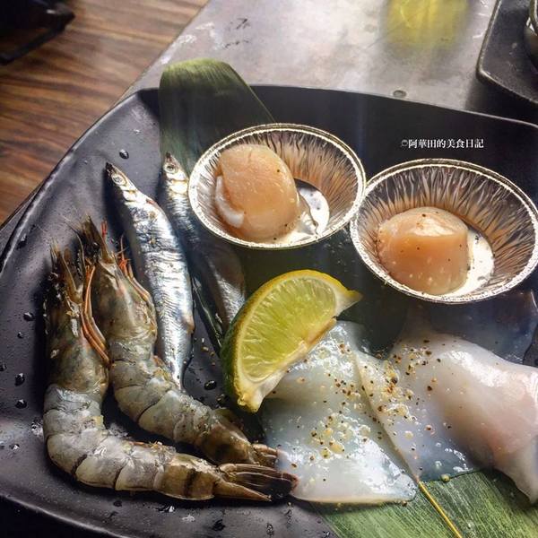 新橋燒肉屋(府後店):【新竹東區】新橋燒肉屋與其他燒烤店比就是有種不同凡響的魅力