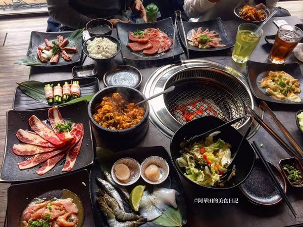 新橋燒肉屋(府後店):【新竹東區】新橋燒肉屋與其他燒烤店比就是有種不同凡響的魅力