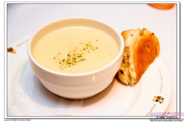 綠芳園咖啡庭園餐廳:【美食♥新竹】☼ 綠芳園庭園餐廳 ☼九宮格繽紛下午茶讓人驚艷♥♥