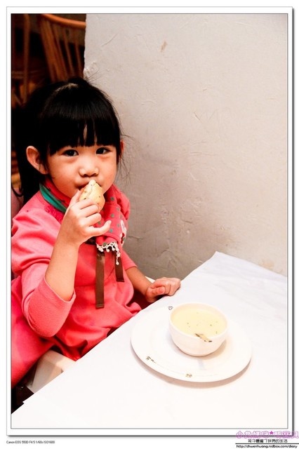 綠芳園咖啡庭園餐廳:【美食♥新竹】☼ 綠芳園庭園餐廳 ☼九宮格繽紛下午茶讓人驚艷♥♥