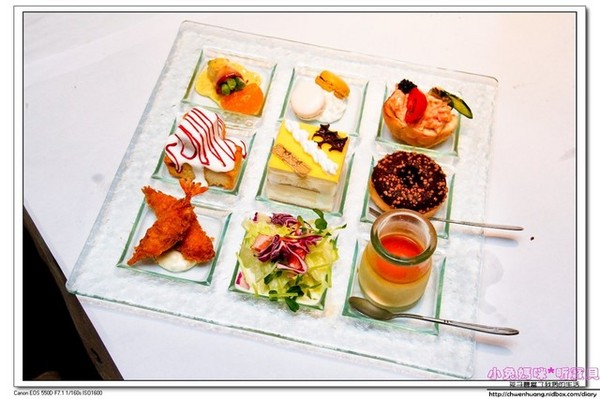 綠芳園咖啡庭園餐廳:【美食♥新竹】☼ 綠芳園庭園餐廳 ☼九宮格繽紛下午茶讓人驚艷♥♥