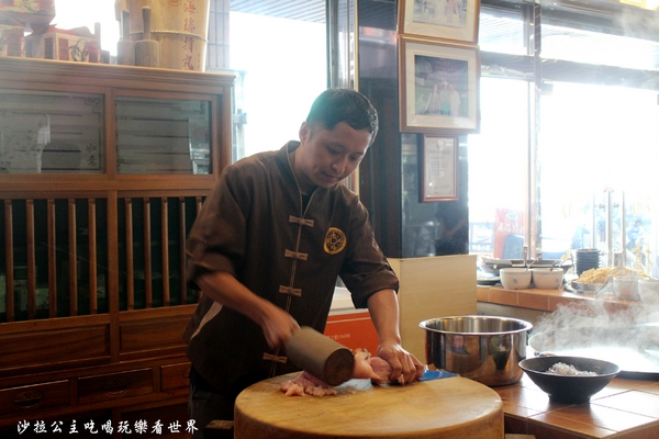 海瑞摃丸(總店):新竹美食『海瑞摃丸(總店)』DIY手工貢丸/新竹肉圓/新竹米粉/新竹摃丸/新竹伴手禮