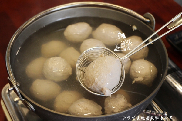 海瑞摃丸(總店):新竹美食『海瑞摃丸(總店)』DIY手工貢丸/新竹肉圓/新竹米粉/新竹摃丸/新竹伴手禮