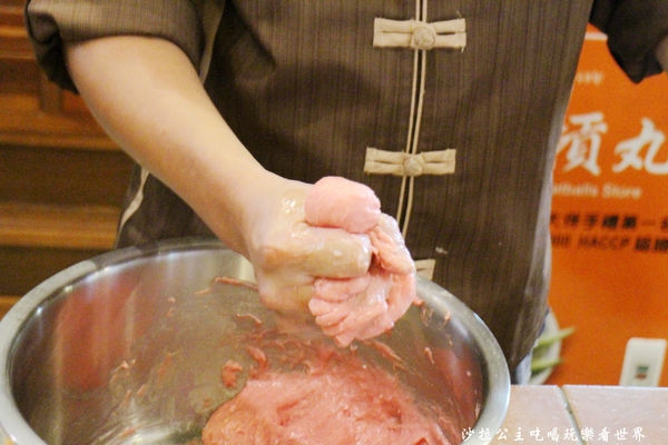 海瑞摃丸(總店):新竹美食『海瑞摃丸(總店)』DIY手工貢丸/新竹肉圓/新竹米粉/新竹摃丸/新竹伴手禮