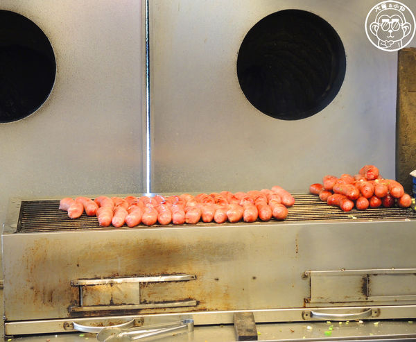 吉佈德香腸：呷飽祙【苗栗竹南･吉佈德碳烤 香腸堡 鹹豬肉】想吃美味急不得