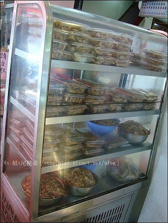 廟口鴨香飯：［新竹北區］超濃肉汁．城隍廟口鴨香飯