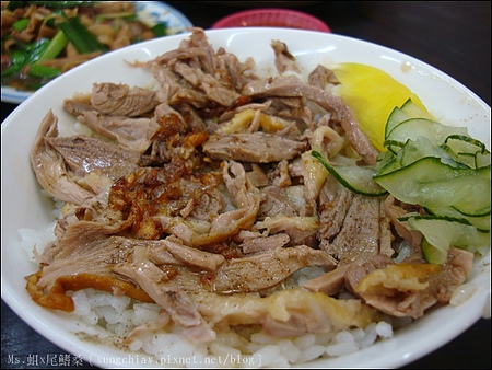 廟口鴨香飯：［新竹北區］超濃肉汁．城隍廟口鴨香飯