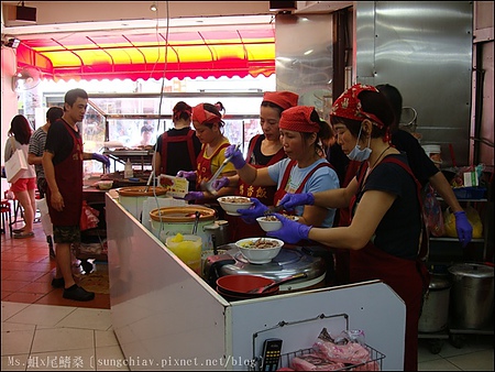 廟口鴨香飯：［新竹北區］超濃肉汁．城隍廟口鴨香飯
