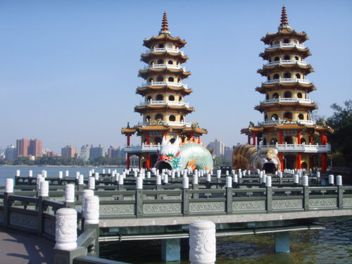 蓮池潭風景區:201307212051搭著高捷去旅行之蓮池潭