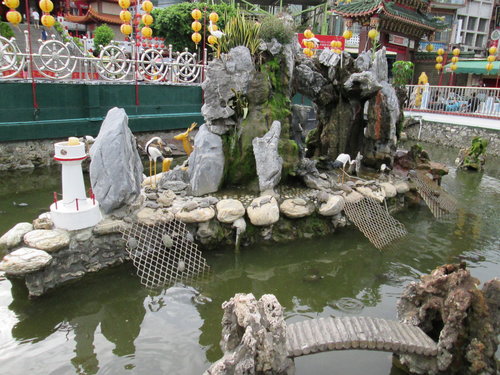 蓮池潭風景區:201307212051搭著高捷去旅行之蓮池潭