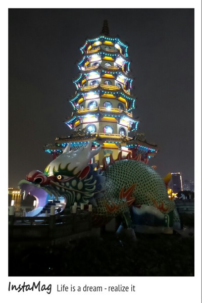 蓮池潭風景區：【高雄景點】夜拍蓮池潭畔~春秋閣/龍虎塔/北極玄天上帝