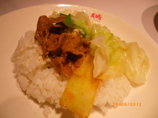 瓦城泰國料理(桃園三越站前店)：舊愛嘗鮮-重口味的泰式料理