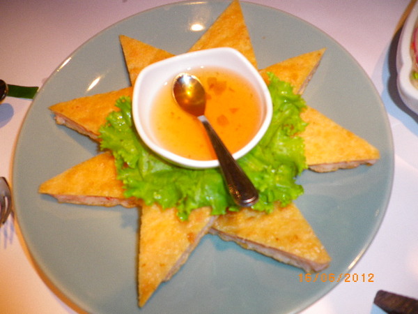 瓦城泰國料理(桃園三越站前店)：舊愛嘗鮮-重口味的泰式料理