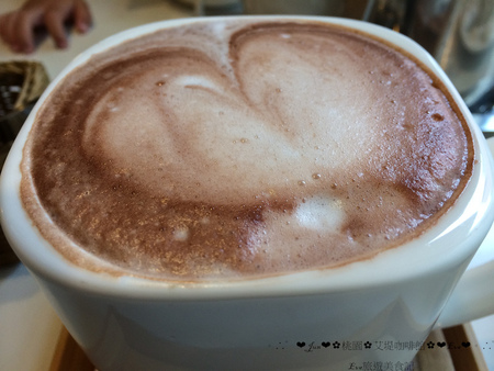 艾堤Cafe(桃園一店):【食記】oO。o○桃園 桃園市區 艾堤Cafe(五訪以上) 義大利麵 蜜糖吐司 鬆餅 燉飯 酥皮濃湯 wifi 適合全家大小聚會的好地方!五訪以上,每次都在進步的店家~。oO。o○。