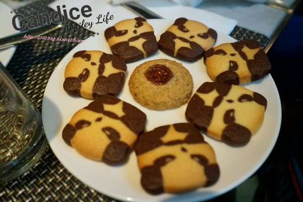 15-09-08-15-37-19-011_deco