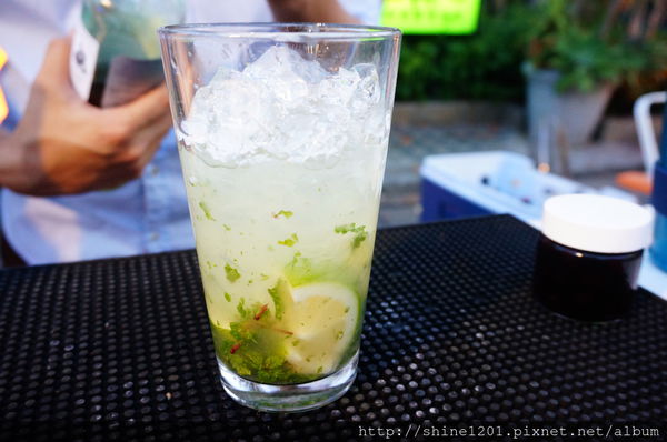 墾丁大街美食 早午餐 下午茶 行動酒吧