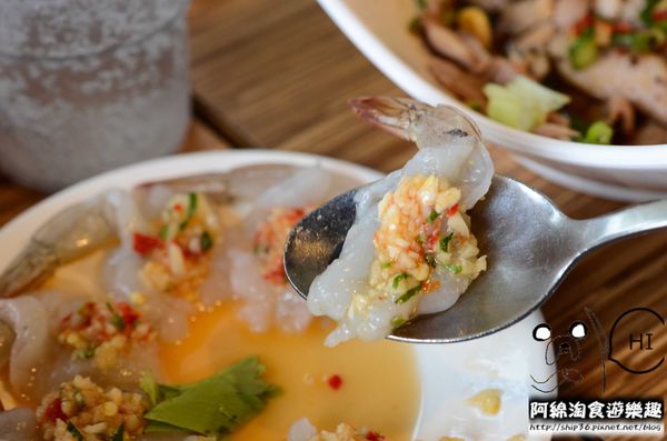 【桃園泰式】泰味館泰式料理-單點60道菜色吃到飽，現點現作!上菜速度快到來不及吃．桃園美食/異國料理/吃到飽/愛買