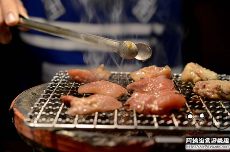 【桃園燒烤】燒肉屋 中壢店-炭烤美味無可取代．中壢燒烤/單點式/雞湯/炭火燒烤