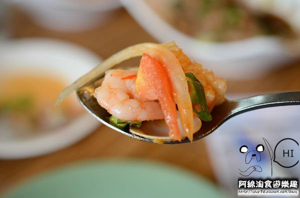 【桃園泰式】泰味館泰式料理-單點60道菜色吃到飽，現點現作!上菜速度快到來不及吃．桃園美食/異國料理/吃到飽/愛買