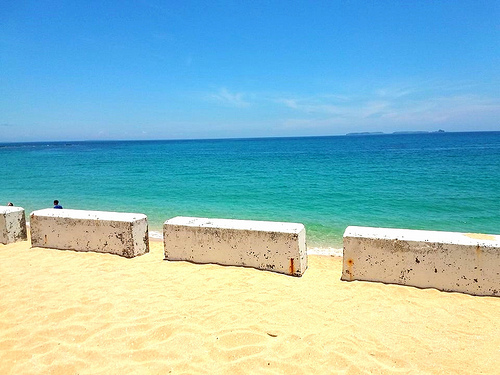望安島-網垵口沙灘：【澎湖景點】澎湖望安網垵口沙灘~綠蠵龜保育區，人煙稀少的無污沙灘，夢幻漸層海洋讓人心醉忘情於拍照