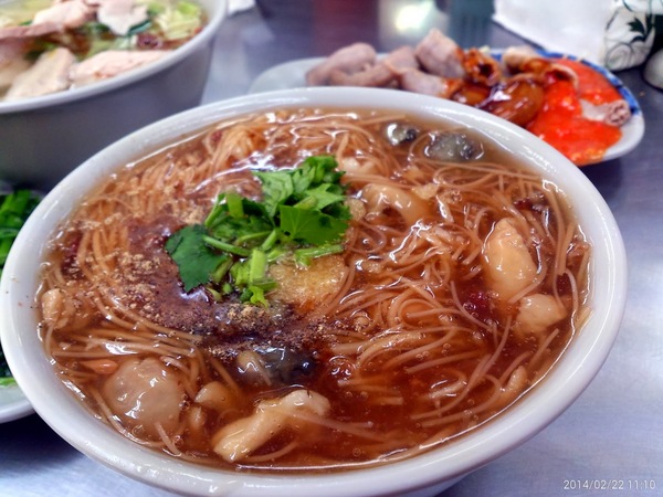 桃園大廟口麵線：桃園大廟旁邊的＊桃園大廟口麵線＊