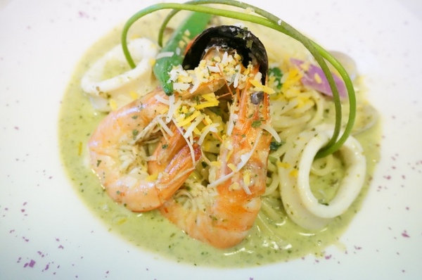 藍迪亞餐屋：適合聚會又免服務費的美味【桃園/藍迪亞餐屋】