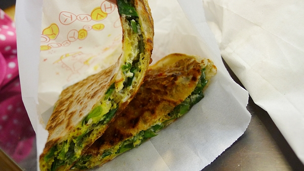 蔥大爺:新竹_蔥大爺餅舖_大排長龍的人潮