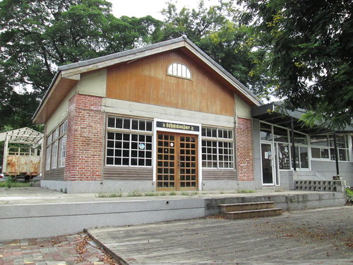 橋頭糖廠:201307152322搭著高捷去旅行之橋頭糖廠我來了!!