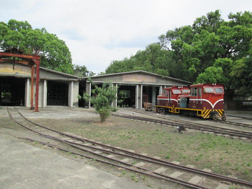 橋頭糖廠:201307152322搭著高捷去旅行之橋頭糖廠我來了!!