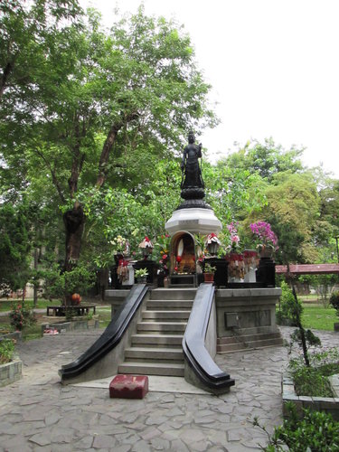 橋頭糖廠:201307152322搭著高捷去旅行之橋頭糖廠我來了!!