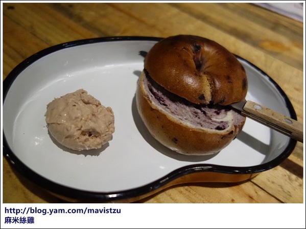 Café Junkies:『松山』❤Cafe Junkies 小破爛咖啡❤早晨就有咖啡香