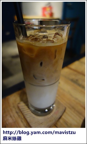 Café Junkies:『松山』❤Cafe Junkies 小破爛咖啡❤早晨就有咖啡香