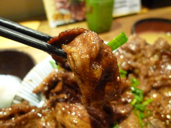 燒丼株式會社:【台北】我在信義威秀,終於遇見「大野狼」