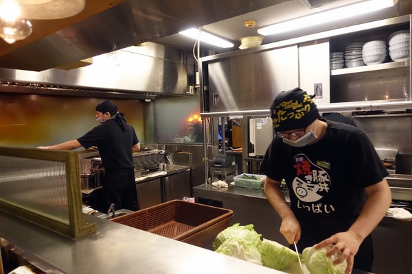 燒丼株式會社:(胖樺食記)台北信義威秀商圈「燒丼株式會社」,好吃燒肉丼飯/捷運象山站/台北101世貿站