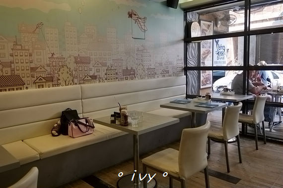 飛翔的魚美式餐廳:【新竹美食】飛翔的魚 ღ 大遠百商圈的早午餐