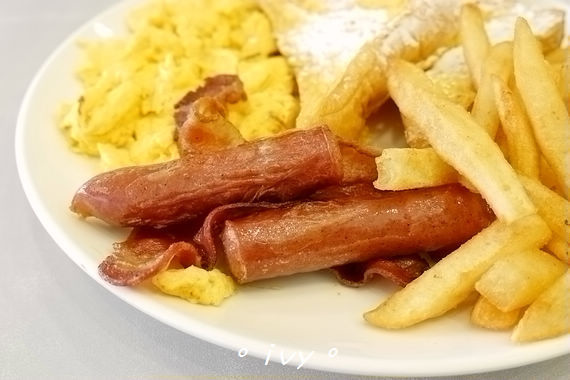 飛翔的魚美式餐廳:【新竹美食】飛翔的魚 ღ 大遠百商圈的早午餐