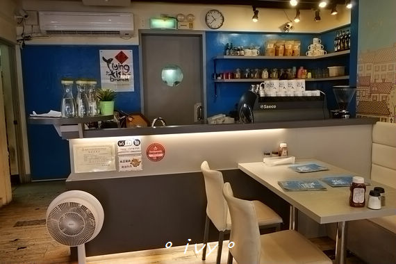 飛翔的魚美式餐廳:【新竹美食】飛翔的魚 ღ 大遠百商圈的早午餐