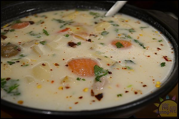 喜樂魚Joy Fish泰式家庭料理:喜樂魚Joy Fish 泰式料理餐廳。道地泰美味。吃過還想再回味