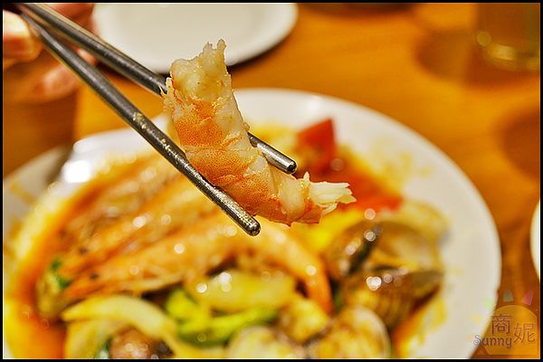 喜樂魚Joy Fish泰式家庭料理:喜樂魚Joy Fish 泰式料理餐廳。道地泰美味。吃過還想再回味