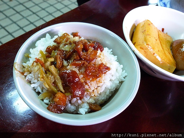 GRD3 22102013 矮仔財魯肉飯 (8).JPG