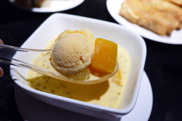 糖朝(台北統領旗艦店):【時尚&潮流】糖朝台北東區旗艦店