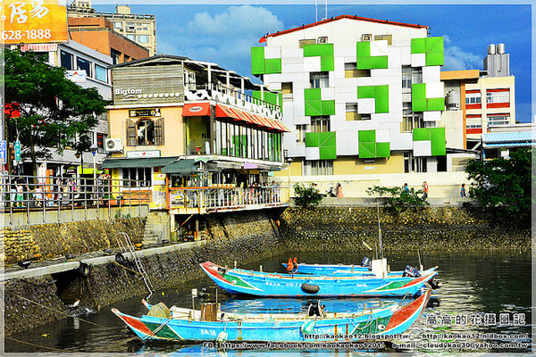 淡水重建街:【新北】淡水區。淡水老街 淡水碼頭 淡水金色水岸 淡水重建街創意市集