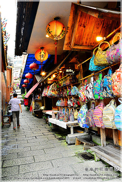 淡水重建街:【新北】淡水區。淡水老街 淡水碼頭 淡水金色水岸 淡水重建街創意市集