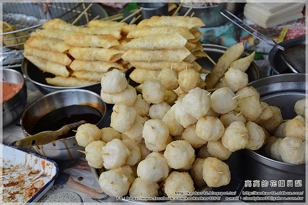 淡水重建街:【新北】淡水區。淡水老街 淡水碼頭 淡水金色水岸 淡水重建街創意市集