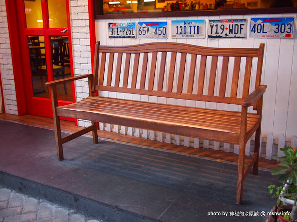 LAZY BIRD雷利彼德美式餐廳:【景點】桃園Lazy Bird雷利彼得美式餐廳.早午餐&漢堡&飲品@中壢 : 便宜美味的懶鳥早午餐蛋捲