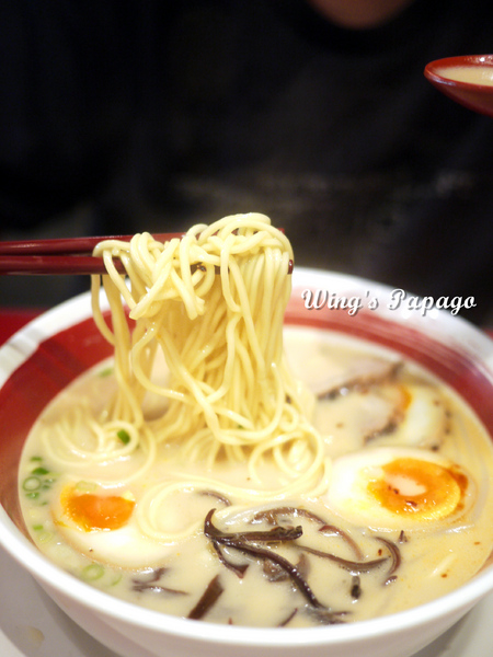 誠屋拉麵:來自日本濃醇香的拉麵。誠屋拉麵